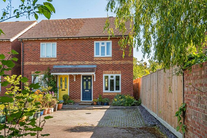 2 Bedroom Semi Detached House For Sale In Rutland Close, Ashtead, KT21