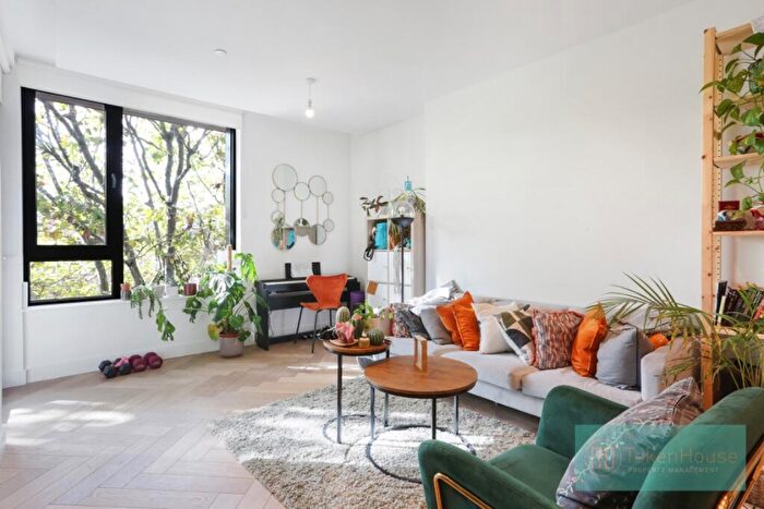 2 Bedroom Apartment To Rent In Scawfell Street, London, E2