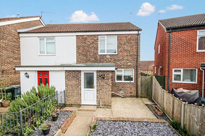 3 Bedroom End Of Terrace House For Sale In Cedar Avenue, Spixworth, NR10