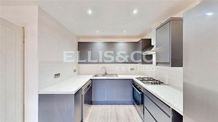 3 Bedroom Flat To Rent In South Gardens, The Avenue, Wembley, HA9