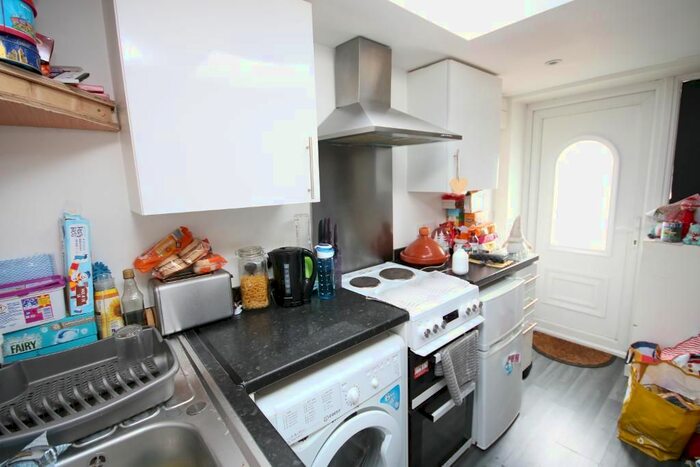 1 Bedroom Studio To Rent In Marlborough Avenue, Edgware, HA8