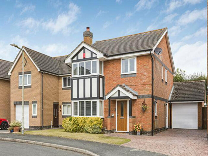 4 Bedroom Detached House For Sale In Briar Close, Kidlington, OX5