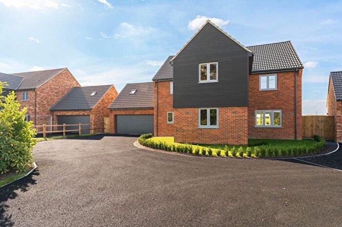 4 Bedroom Detached House For Sale In Field Views, Little Dunham, PE32