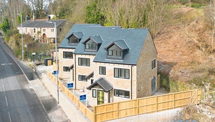 5 Bedroom Terraced House To Rent In Halifax Road, Todmorden, West Yorkshire, OL14