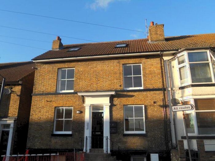 1 Bedroom Flat To Rent In Brewer Street, Maidstone, Kent, ME14
