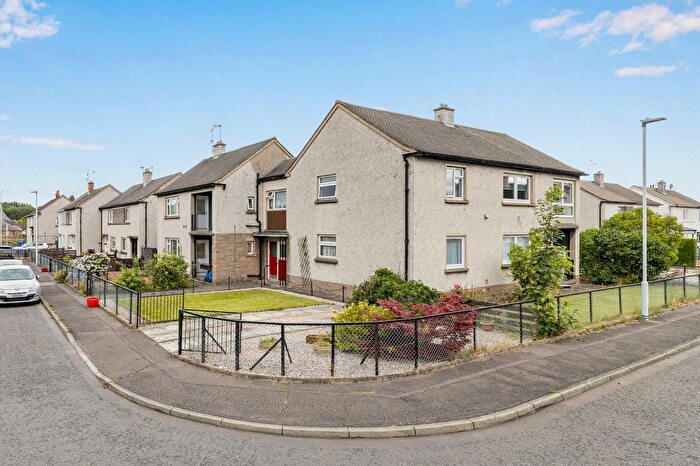 2 Bedroom Flat For Sale In Mayfield Crescent, Loanhead, EH20