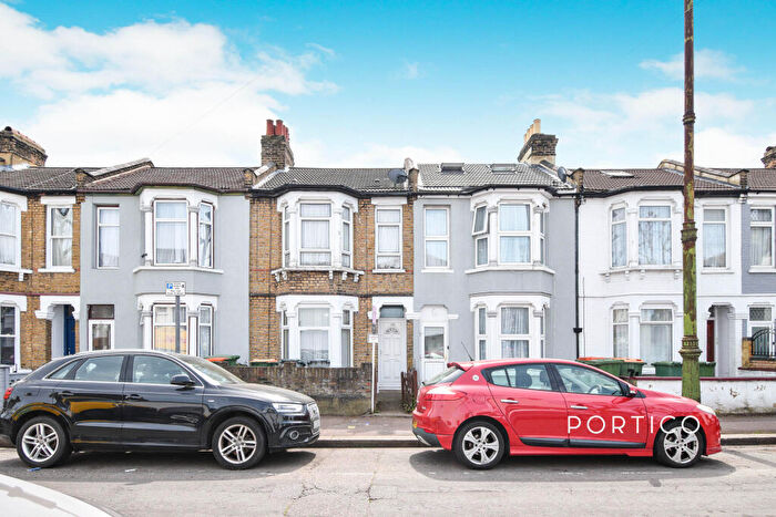 1 Bedroom Flat To Rent In Dorset Road, E7