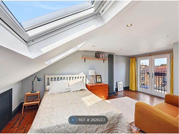 3 Bedroom Terraced House To Rent In Springfield Road, London, E17