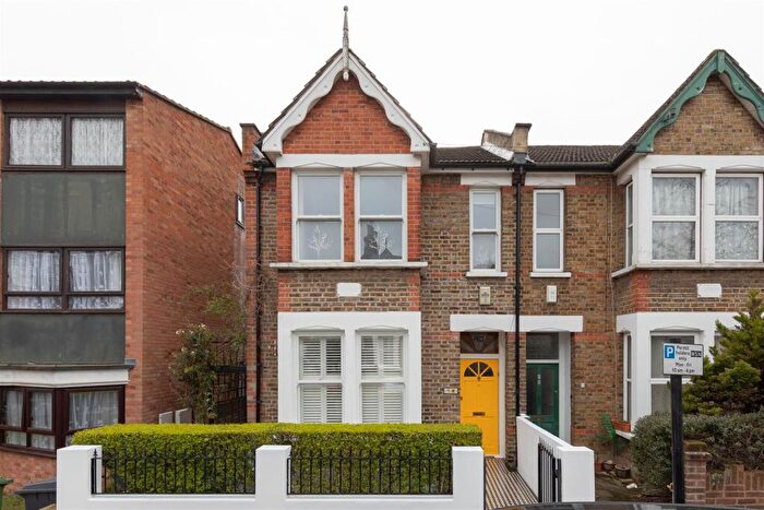 3 Bedroom House For Sale In Church Hill Road, Walthamstow, E17