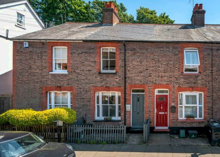 3 Bedroom Terraced House To Rent In Church Street, St. Albans, AL3