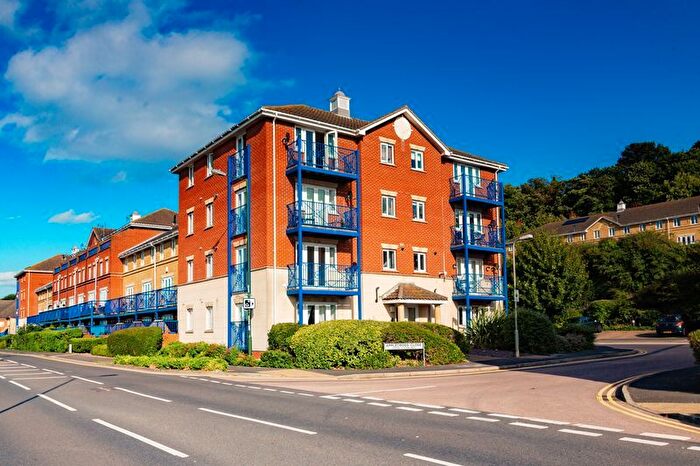 2 Bedroom Flat To Rent In Applecross Close, Rochester, ME1