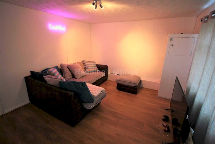 4 Bedroom Terraced House To Rent In Addington Road, Reading, RG1