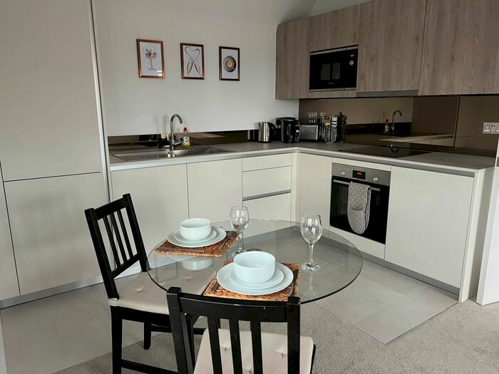 1 Bedroom Flat To Rent In Clematis Court, Warfield, Bracknell, RG42