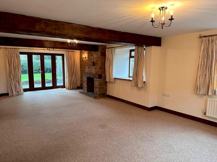 3 Bedroom Property To Rent In Tunbridge Road, Chew Magna, Bristol, BS40