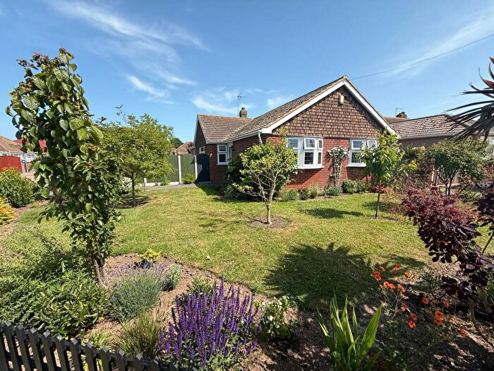 3 Bedroom Detached Bungalow For Sale In Gloucester Avenue, Broadstairs, CT10