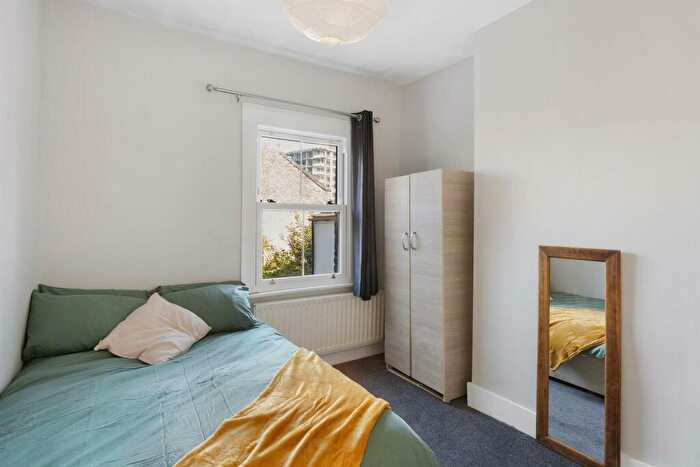 4 Bedroom Terraced House To Rent In Elcot Avenue, Peckham, SE15