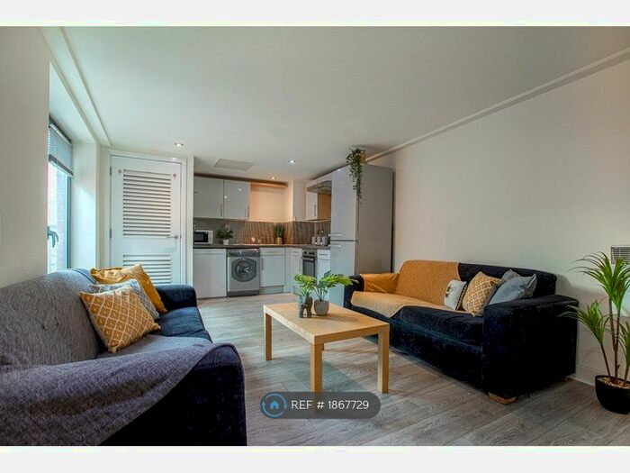 4 Bedroom Flat To Rent In Regent Terrace, Sheffield, S3