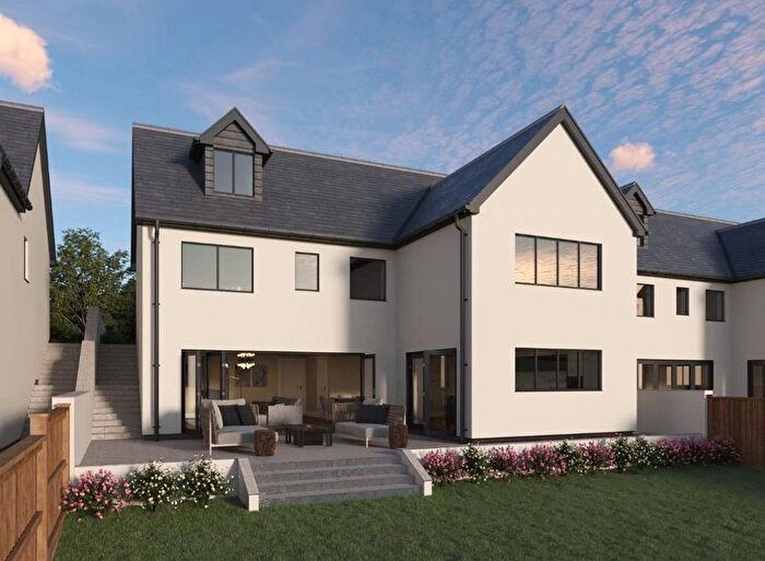 4 Bedroom Detached House For Sale In Heol Caegwyn, Drefach, Llanelli, SA14