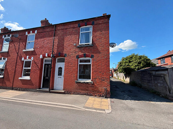 2 Bedroom End Of Terrace House For Sale In Flower Street, Castle, Northwich, CW8