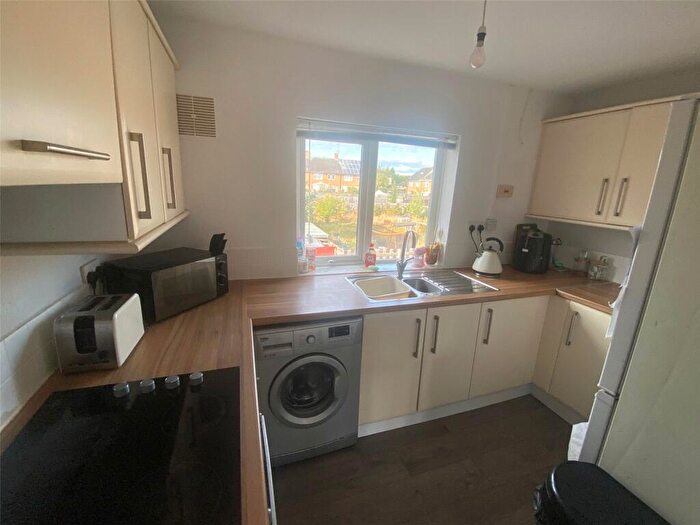 1 Bedroom Flat For Sale In Edenhall Gardens, Clifton, Nottingham, NG11