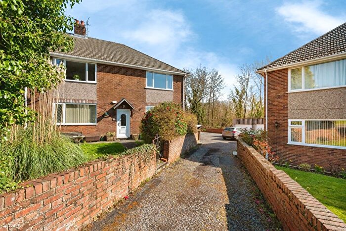 2 Bedroom Flat For Sale In Byng Morris Close, Sketty, Swansea, SA2