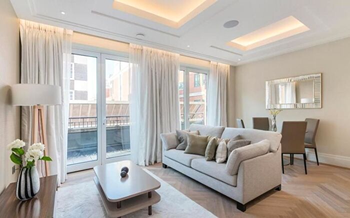 1 Bedroom Flat To Rent In Baker Street, Marylebone, London, W1U