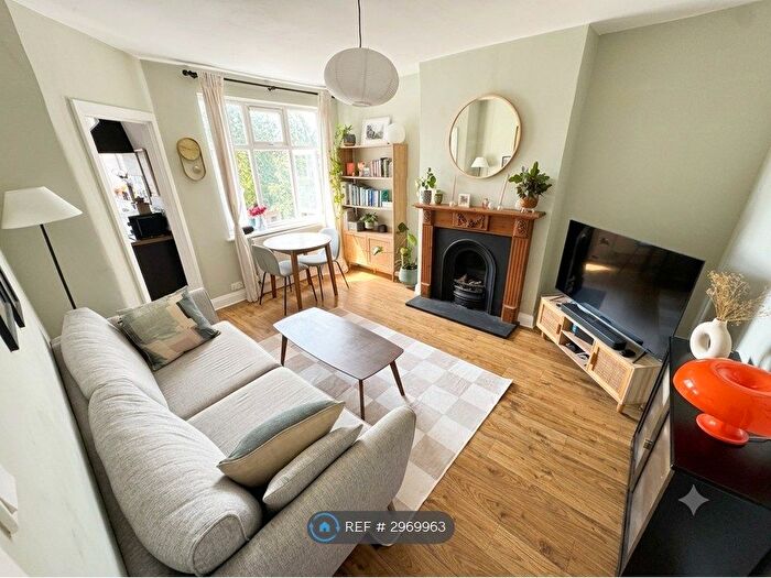 2 Bedroom Maisonette To Rent In St Andrews Road, London, NW9