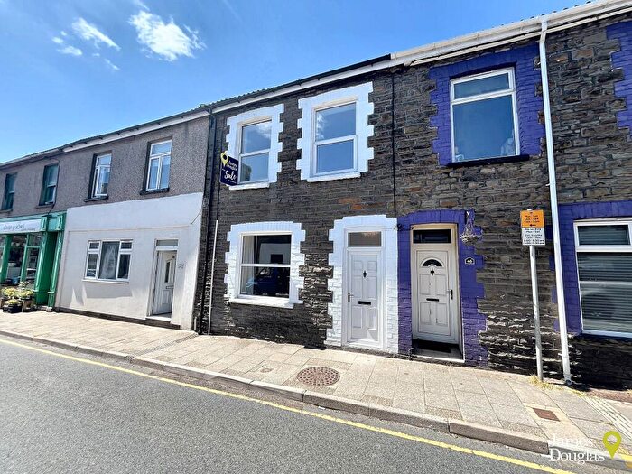 3 Bedroom House To Rent In Robert Street, Ynysbwl, CF37