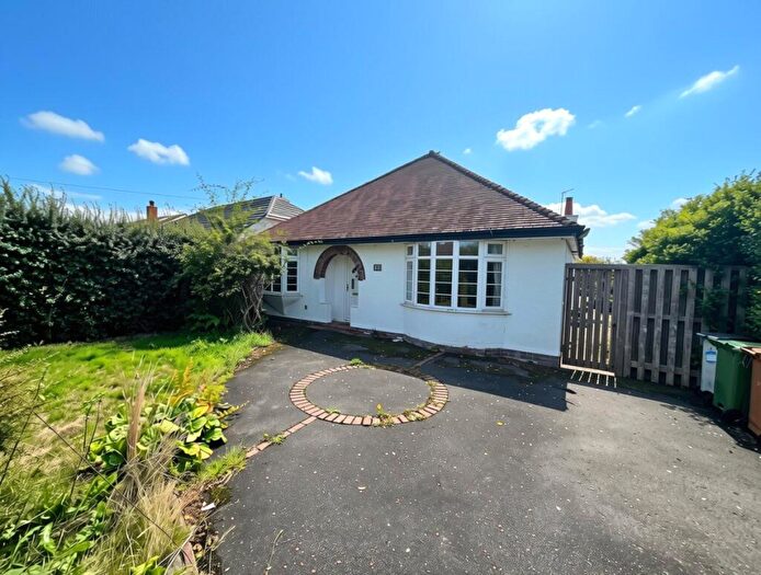 3 Bedroom Bungalow For Sale In Penrhyd Road, Irby, Wirral, CH61