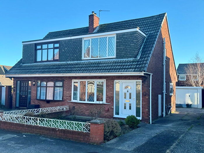 3 Bedroom Semi Detached House For Sale In Hodder Close, Bamber Bridge, Preston, PR5
