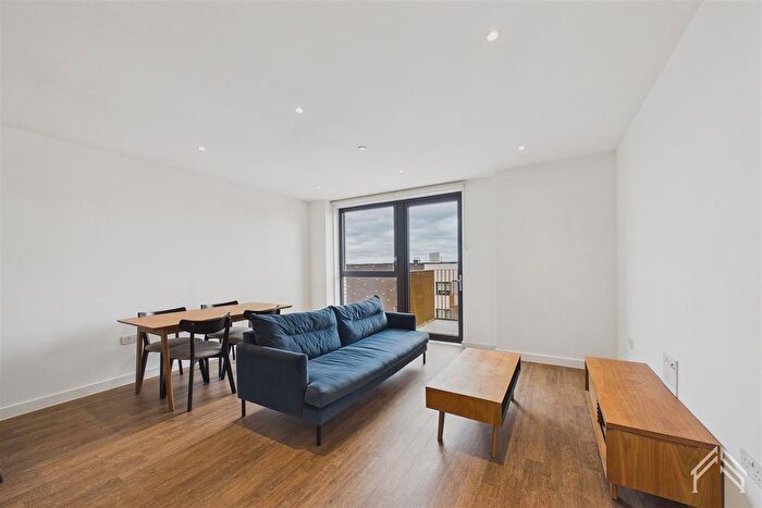 1 Bedroom Flat To Rent In Vanguard Way, Blackhorse Road London, E17