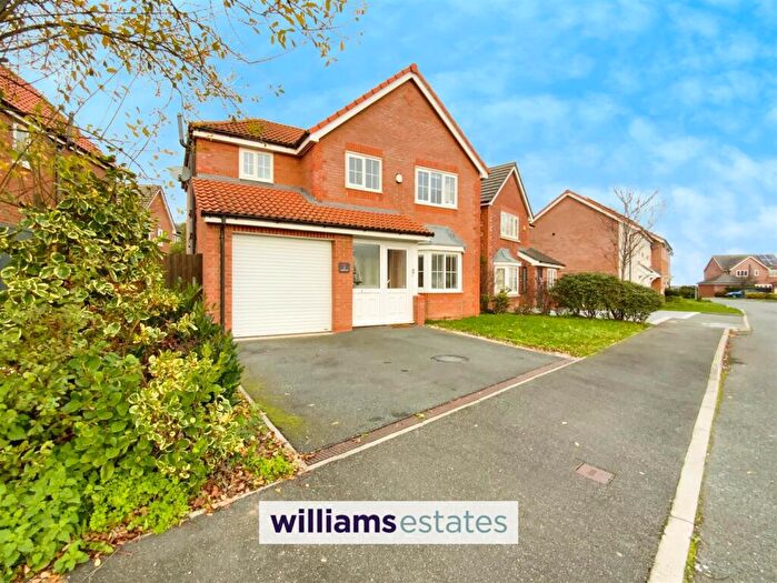 4 Bedroom House For Sale In Golygfa Clwyd, Rhyl, LL18