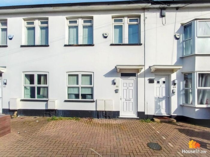 2 Bedroom Terraced House For Sale In Bellingdon Road, Chesham, HP5