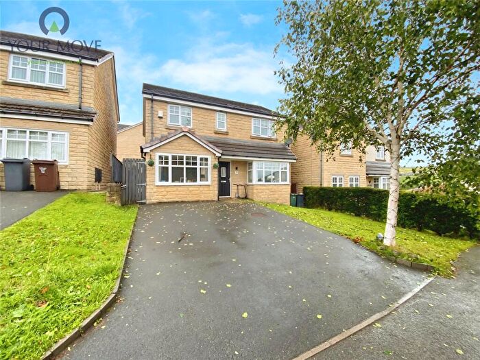 4 Bedroom Detached House For Sale In Low Fell Close, Keighley, West Yorkshire, BD22