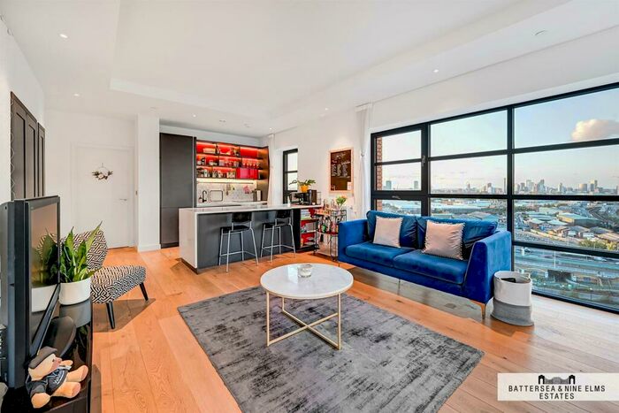 2 Bedroom Apartment For Sale In Amelia House, London City Island, E14