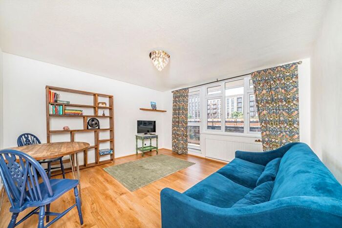 1 Bedroom Flat For Sale In Lockwood Square, Bermondsey, SE16