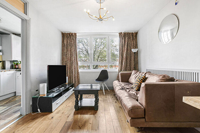 1 Bedroom Apartment For Sale In Surrey Lane, London, SW11