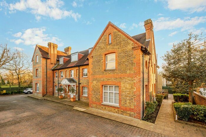 2 Bedroom Flat To Rent In Amherst Road, London, W13