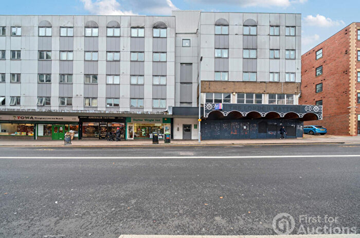 1 Bedroom Apartment For Sale In Park Street, Luton, Bedfordshire, LU1