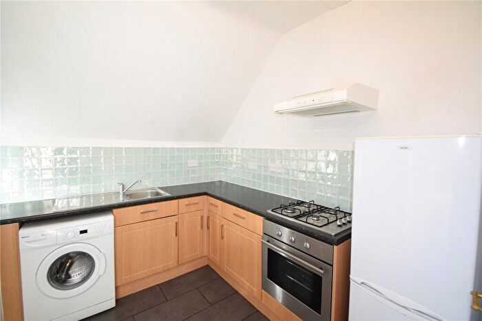 1 Bedroom Apartment To Rent In Blenheim Crescent, South Croydon, CR2