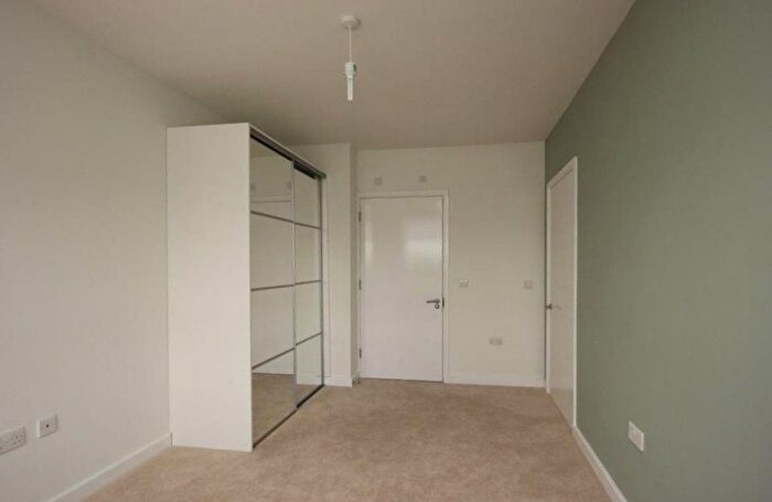 2 Bedroom Flat To Rent In Town Centre, Hatfield, AL10
