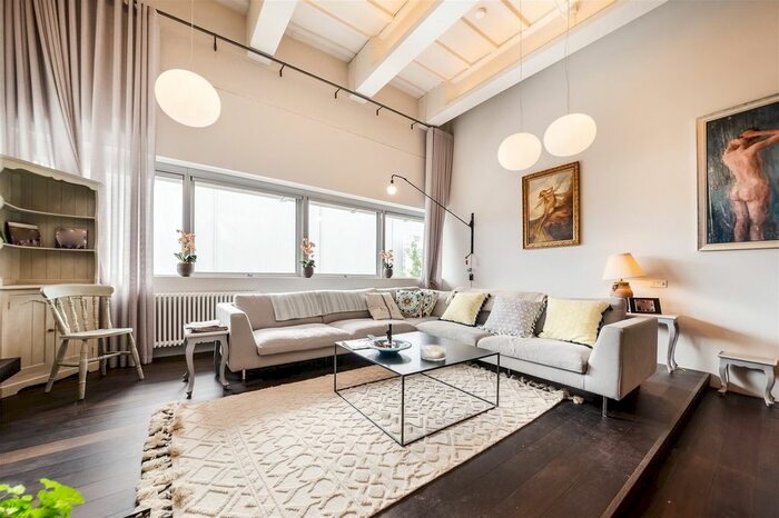 1 Bedroom Flat To Rent In Carnwath Road, Fulham, London, SW6