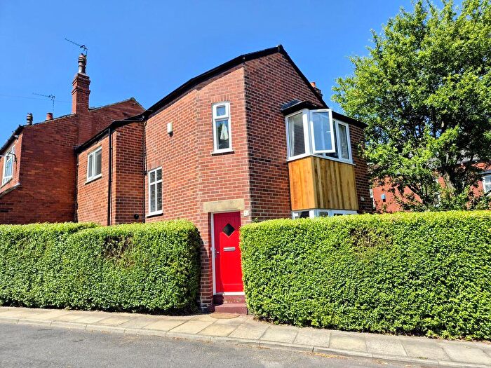 2 Bedroom Terraced House To Rent In Hartley Crescent, Leeds, LS6