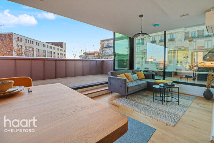 2 Bedroom Apartment For Sale In Duke Street, Chelmsford, CM1