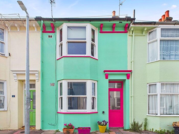 3 Bedroom Terraced House For Sale In Toronto Terrace, Brighton, BN2