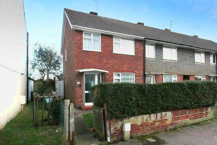 3 Bedroom End Of Terrace House To Rent In Sussex Street, Littlehampton, West Sussex, BN17
