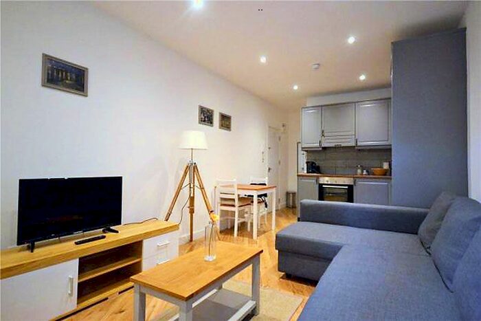 Studio To Rent In Penywern Road, Earls Court, London, SW5