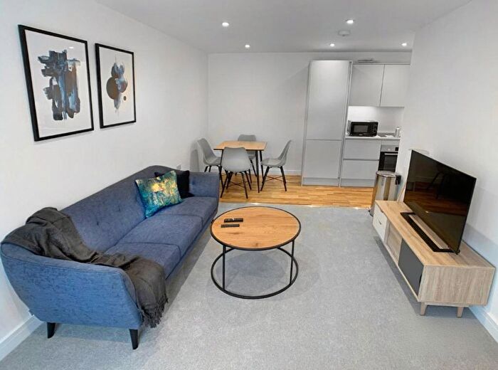 1 Bedroom Flat To Rent In Eton, SL4