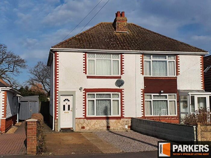 3 Bedroom Semi-Detached House To Rent In Sylvia Crescent, Totton, SO40