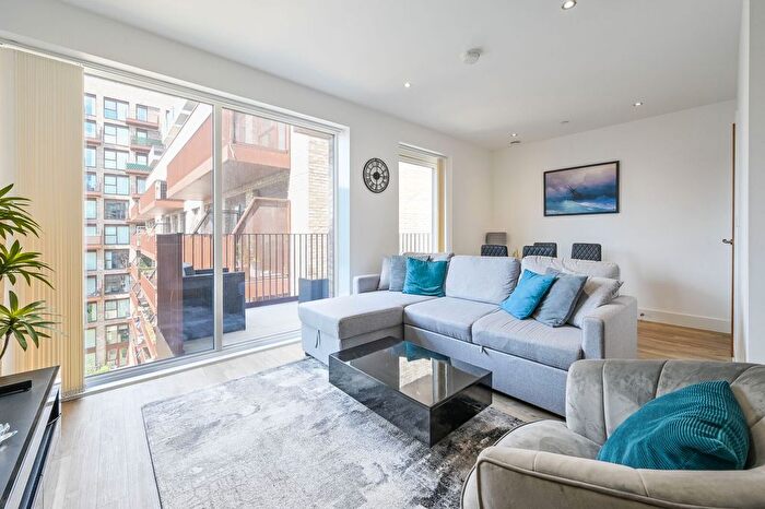 1 Bedroom Flat For Sale In Wray Avenue, Royal Docks, London, E16